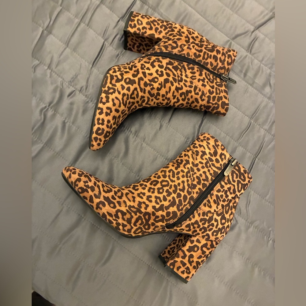 New. Leopard Print Ankle Boots with Zipper